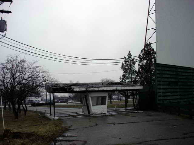 Piqua 36 Drive-In - 2006 Photo